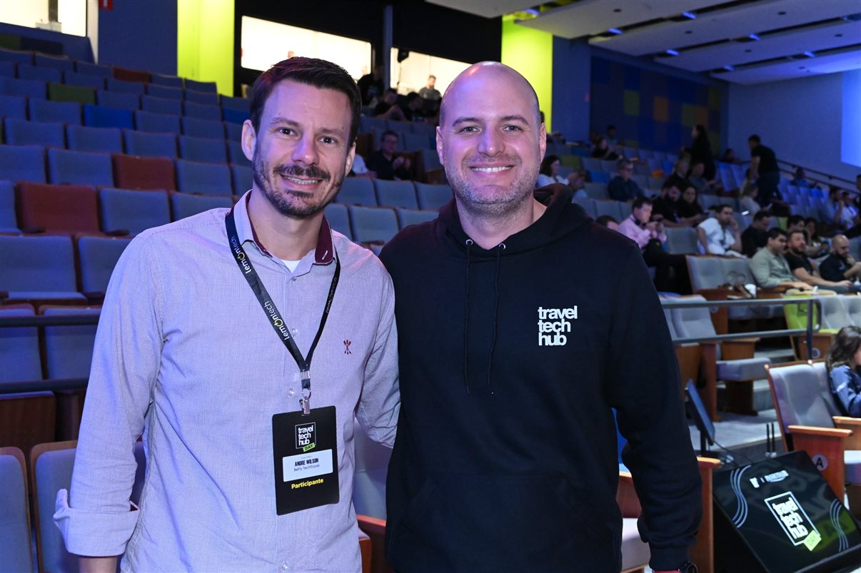 José Guilherme Alcorta, da PANROTAS, e Aline Bueno, da Argo