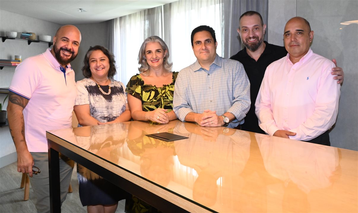 André Carvalho, Elisa Carneiro, Karina Fioranelli, Max Gurdian, Diógenes Toloni e Carlos Cortez, todos do Sabre 