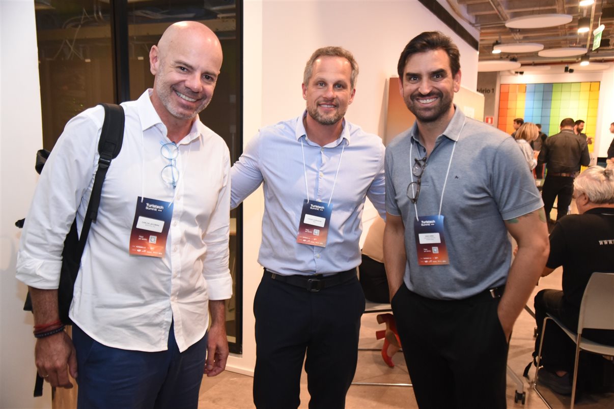 Carlos Jacobina, do Novotel Itu, Cássio Garkalins e Enzo Arns, da GKS