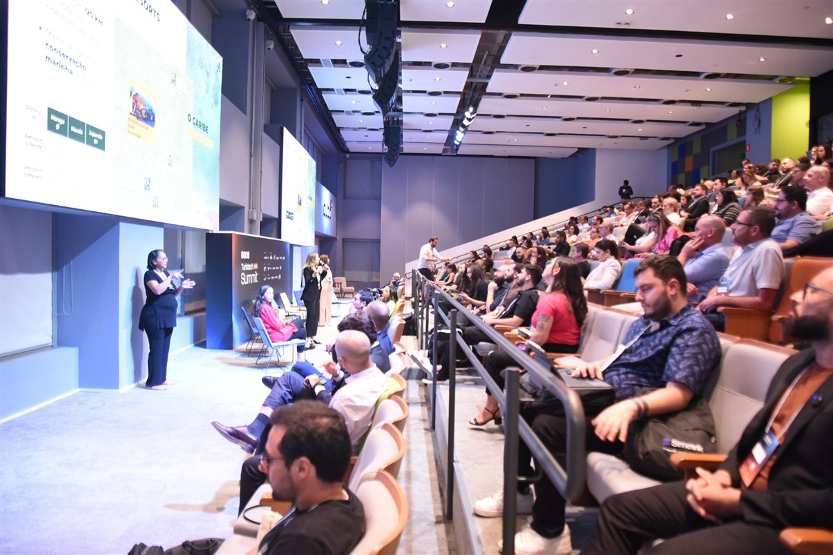 Carlos Jacobina, do Novotel Itu, Cássio Garkalins e Enzo Arns, da GKS