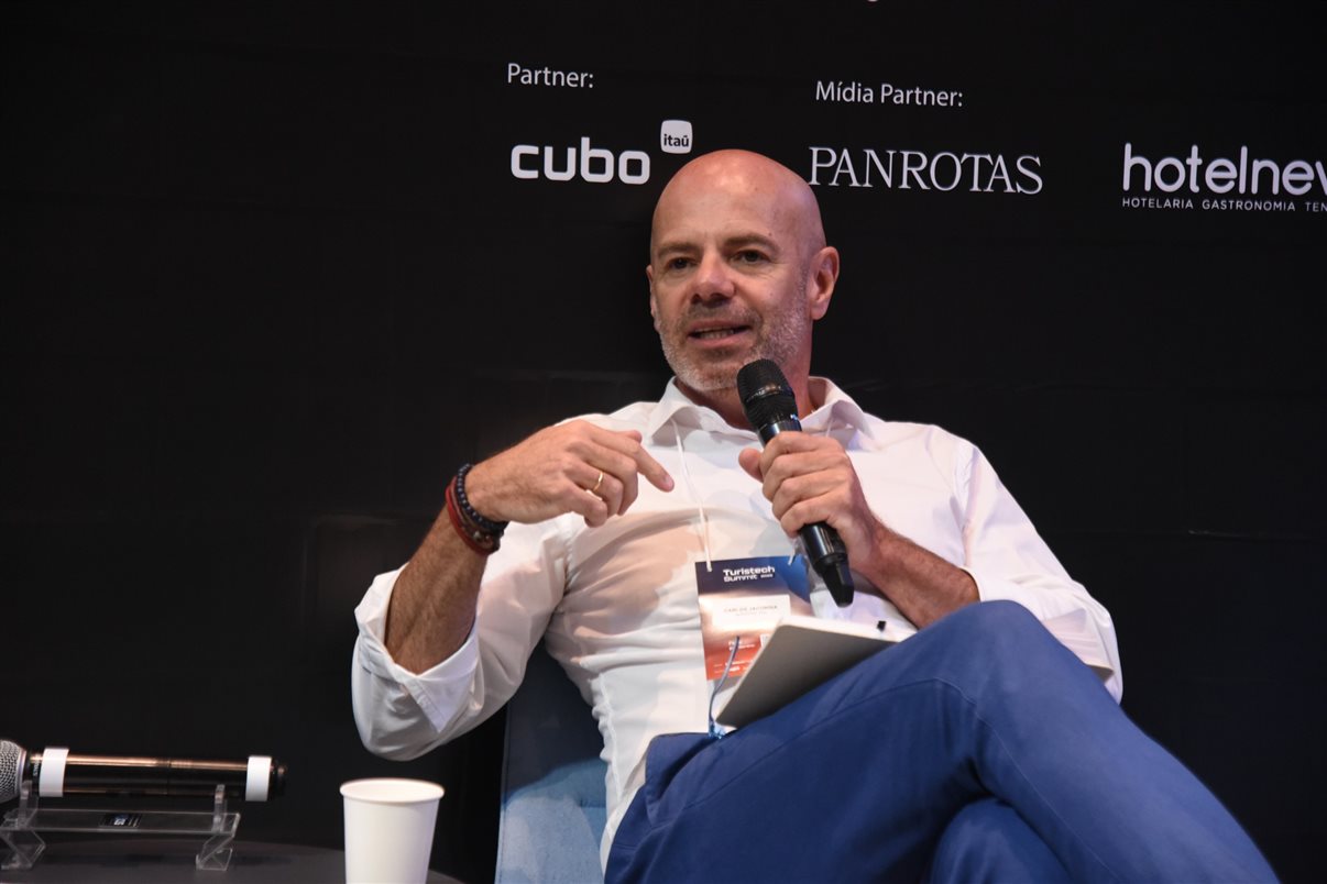 Carlos Jacobina, do Novotel Itu, Cássio Garkalins e Enzo Arns, da GKS