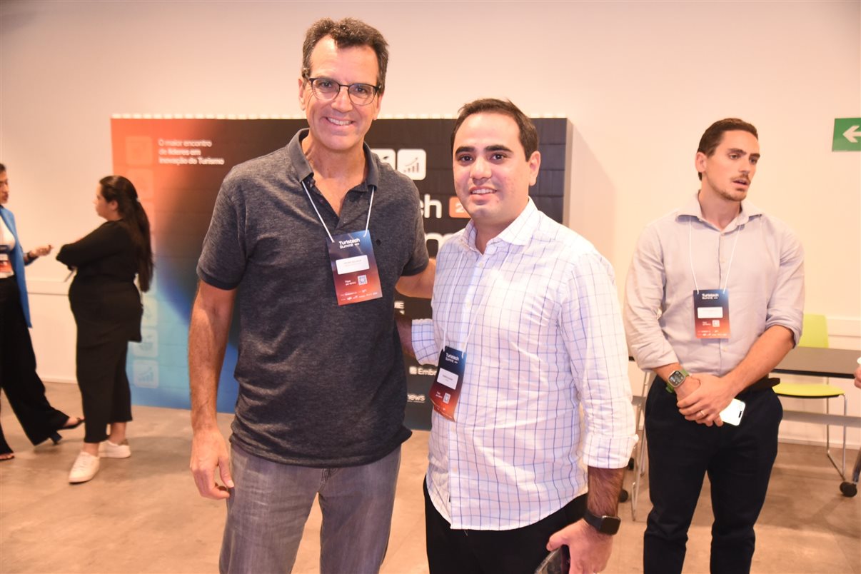 Carlos Jacobina, do Novotel Itu, Cássio Garkalins e Enzo Arns, da GKS