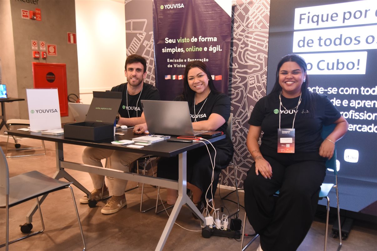 Carlos Jacobina, do Novotel Itu, Cássio Garkalins e Enzo Arns, da GKS