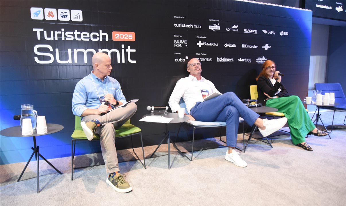 José Guilherme Alcorta (PANROTAS), Carlos Jacobina (Novotel Itu) e Ana Barbara Guaranha (Grupo Cataratas)