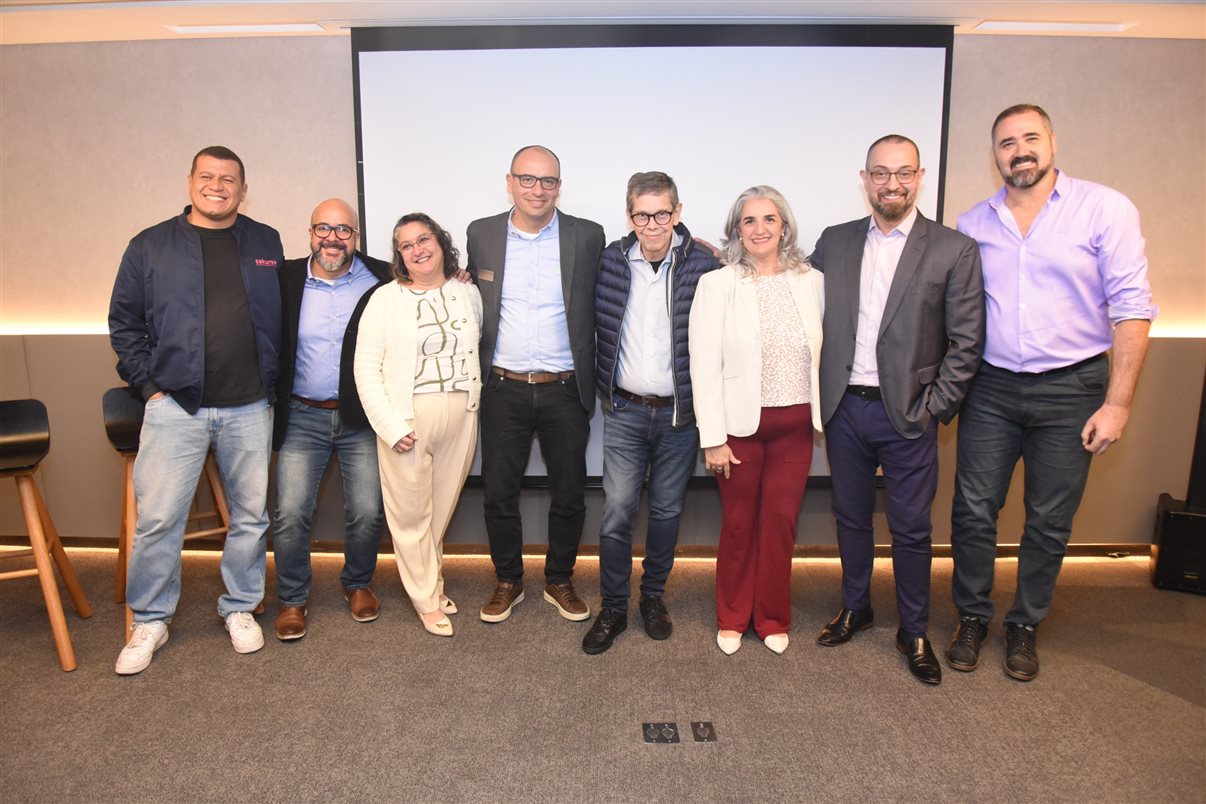 Marcelo Sacchitiello, da Rextur Advance, e Karina Fioranelli, do Sabre