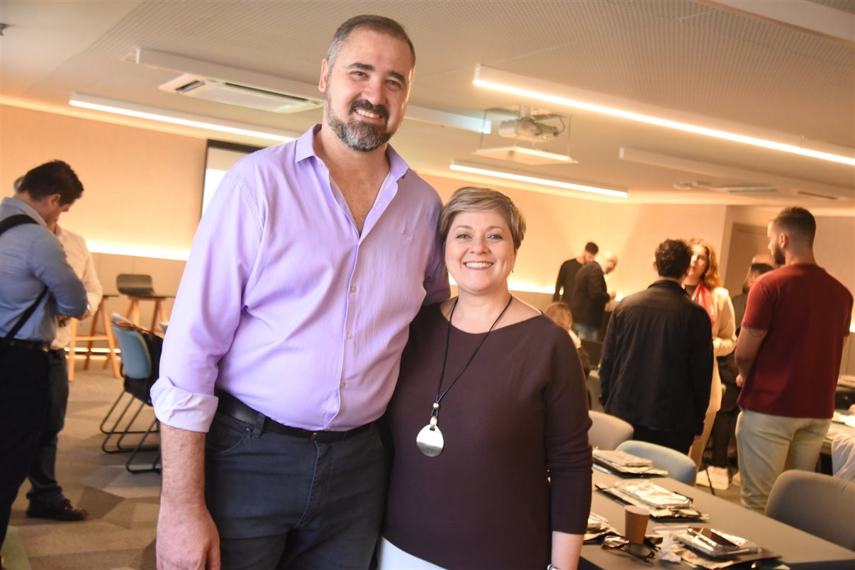 Marcelo Sacchitiello, da Rextur Advance, e Karina Fioranelli, do Sabre