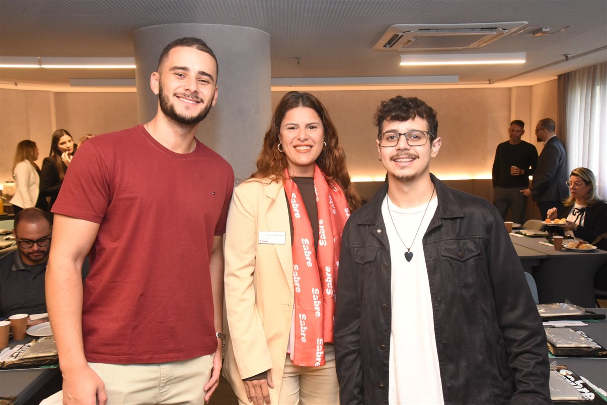 Marcelo Sacchitiello, da Rextur Advance, e Karina Fioranelli, do Sabre