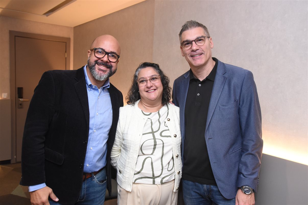 Marcelo Sacchitiello, da Rextur Advance, e Karina Fioranelli, do Sabre